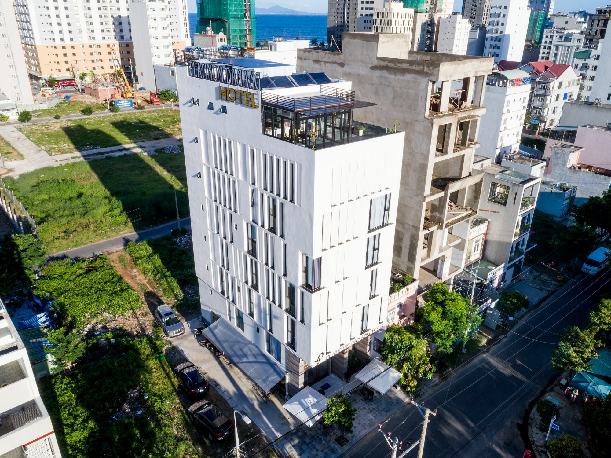 Platinum Danang Hotel Exterior photo