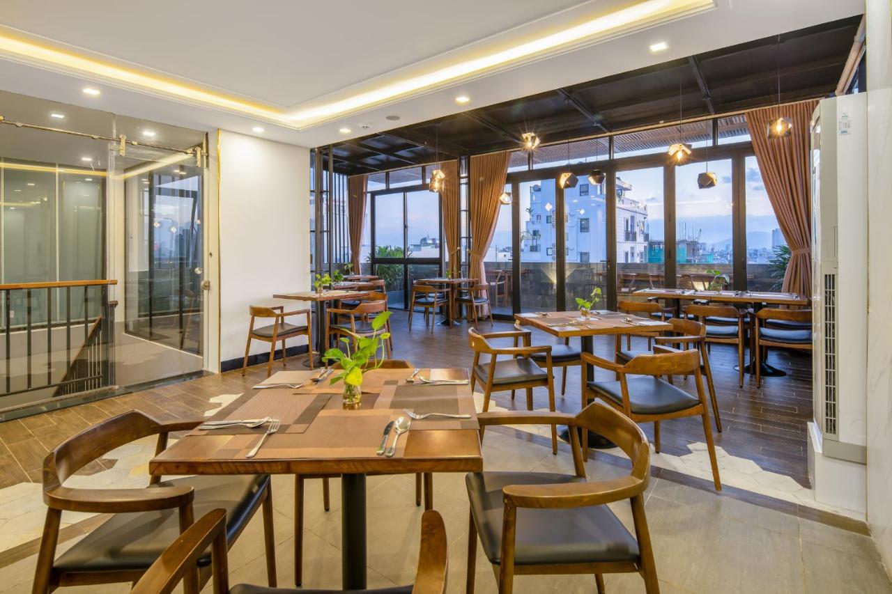Platinum Danang Hotel Exterior photo